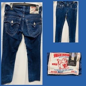 Previously loved True Religion Ricky Jeans